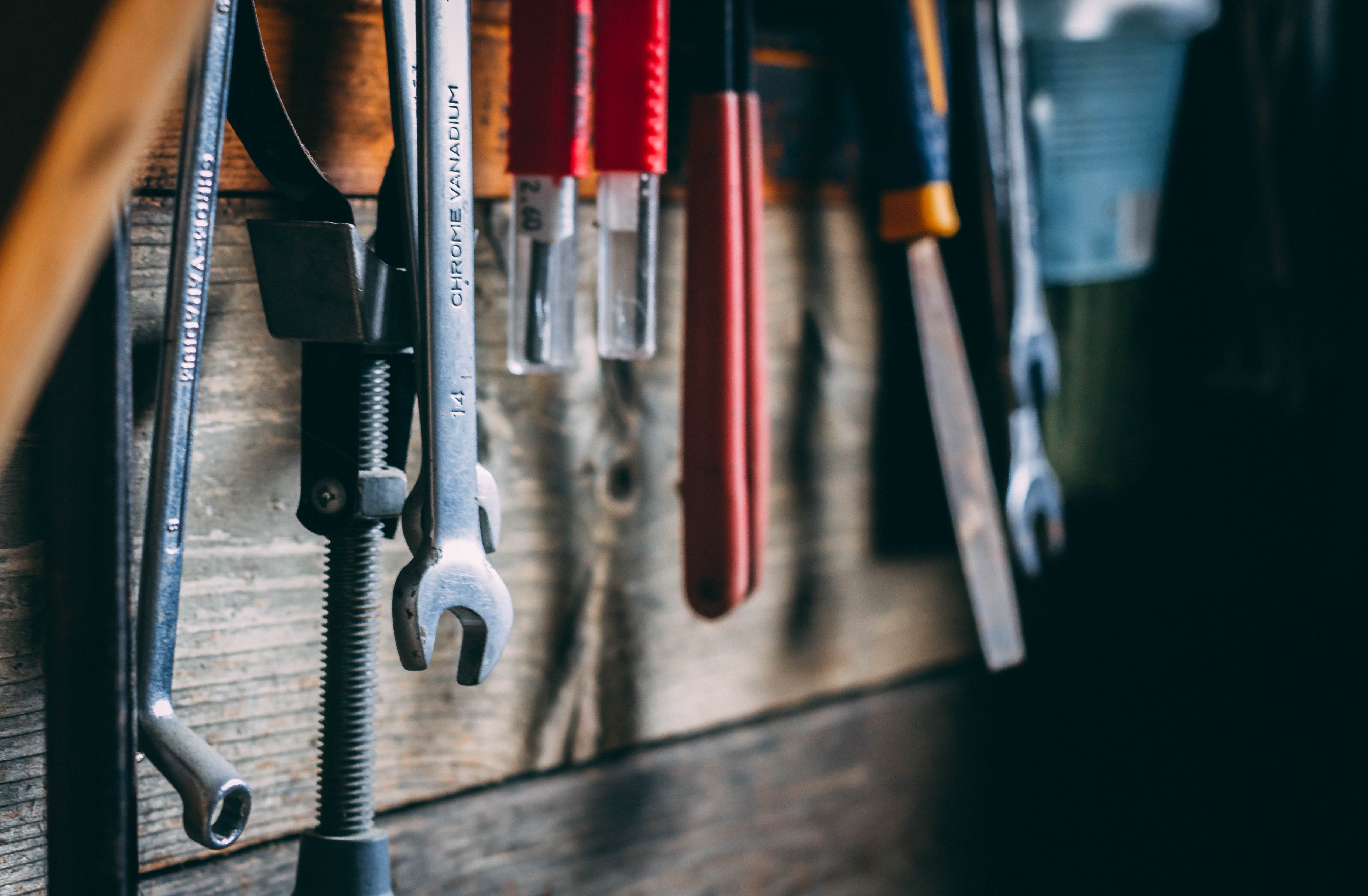 Hanging tools using cable ties